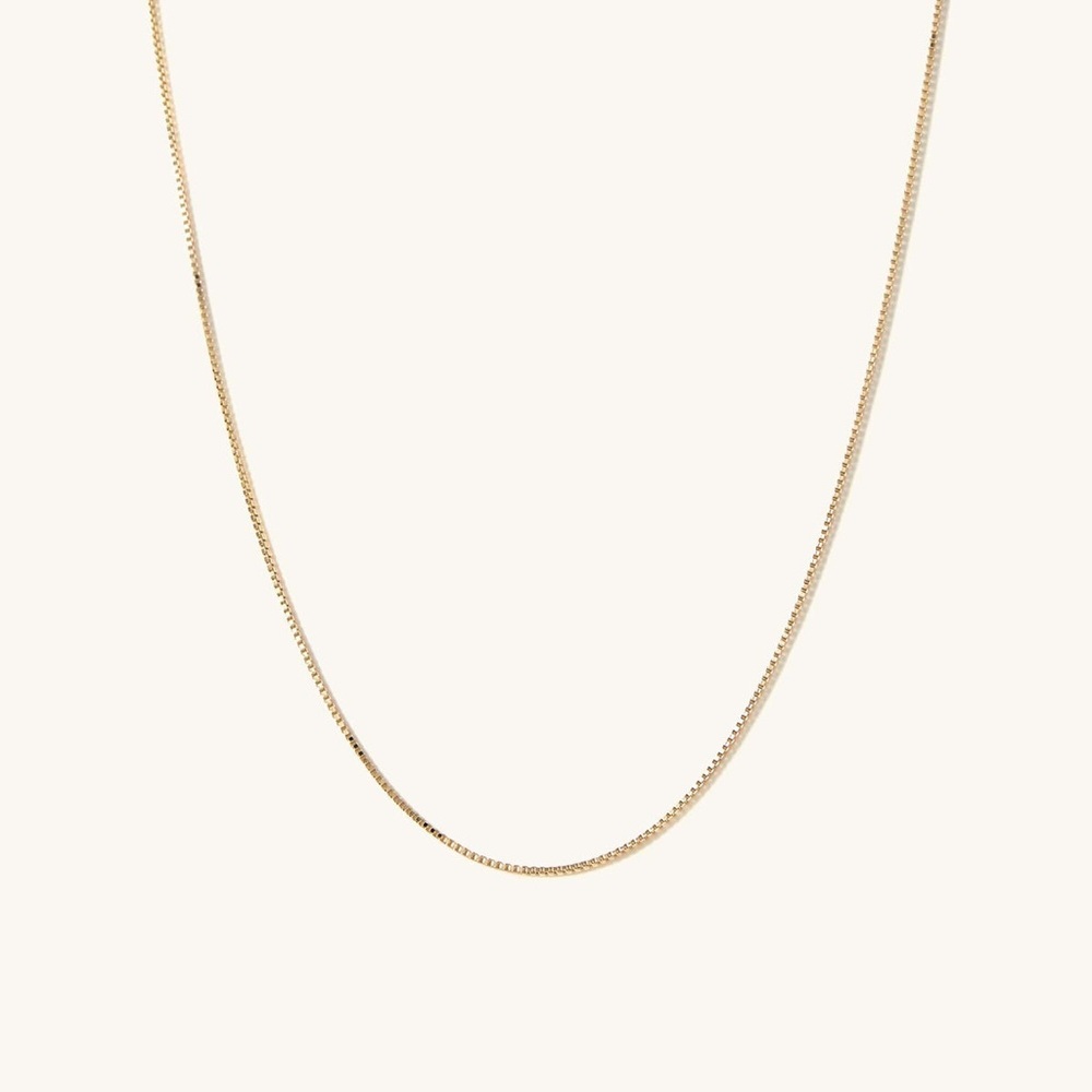Mejuri Baby Box Chain Necklace in 14k Yellow Gold